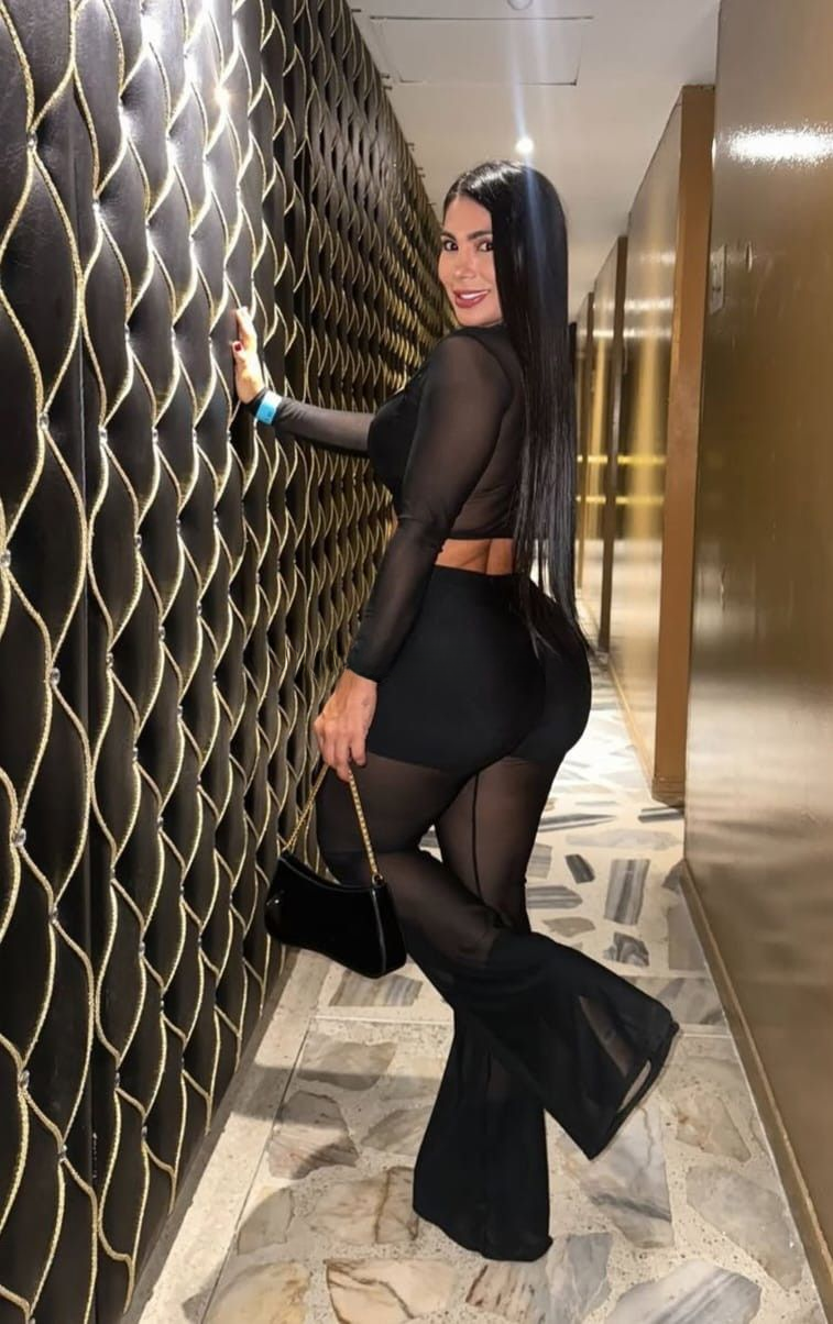 672966300 | KATY | Chica