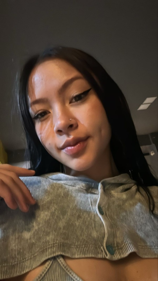 642358712 | SOFI | Chica