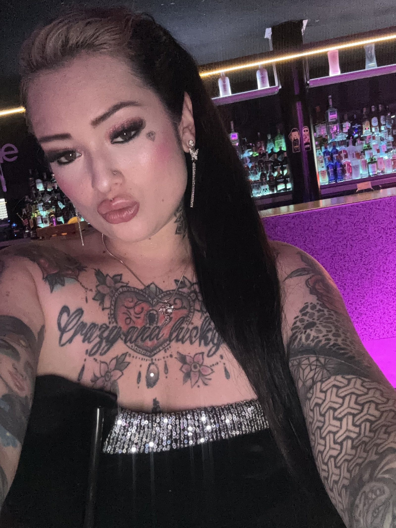 661010734 | MEGAN | Chica