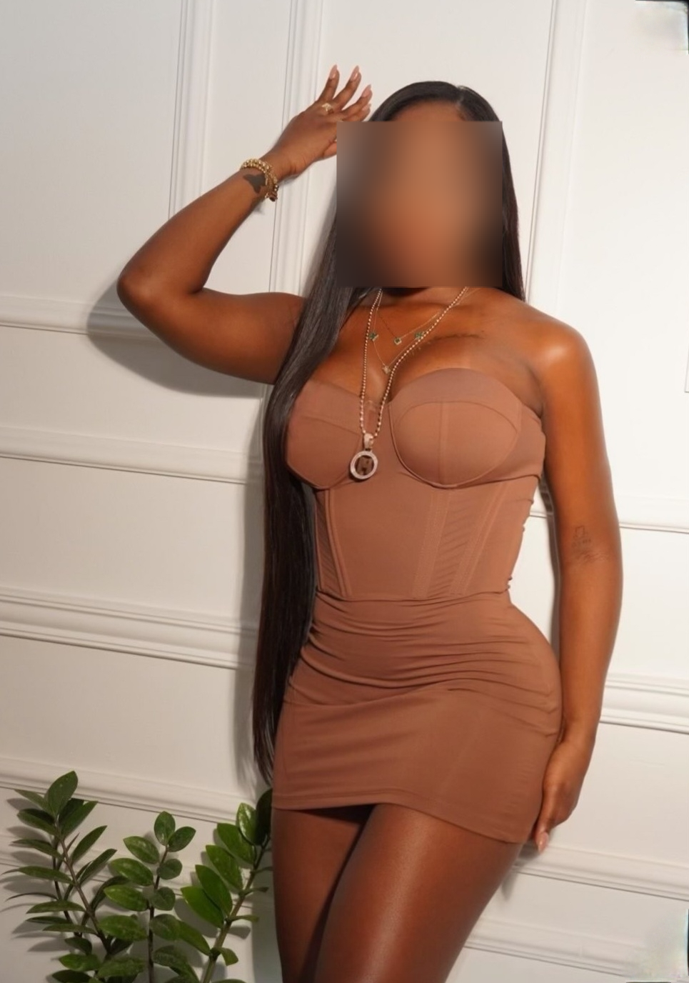 613456269 | KATALEYA | Chica