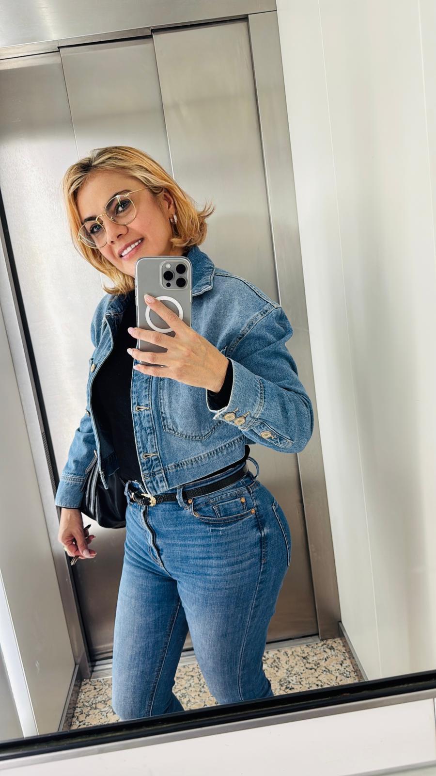 641774979 | CHANEL | Chica