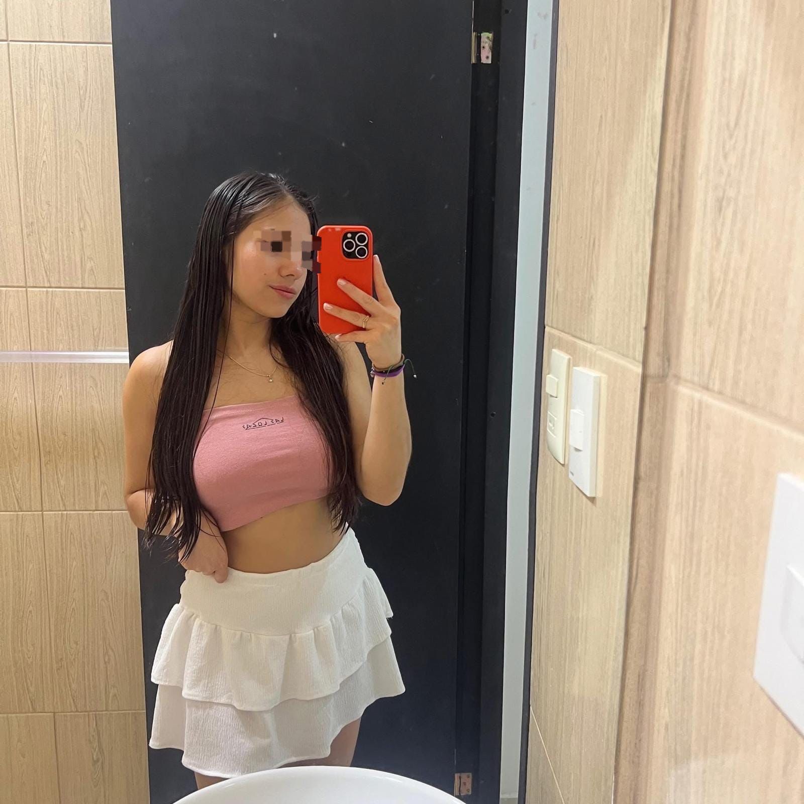 604221017 | JADY | Chica