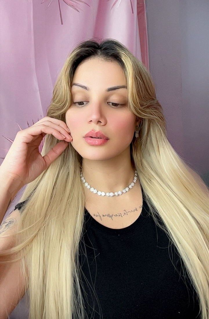 653913428 | VICTORIA | Chica
