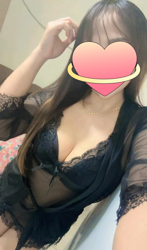 632688365 | LULU | Chica