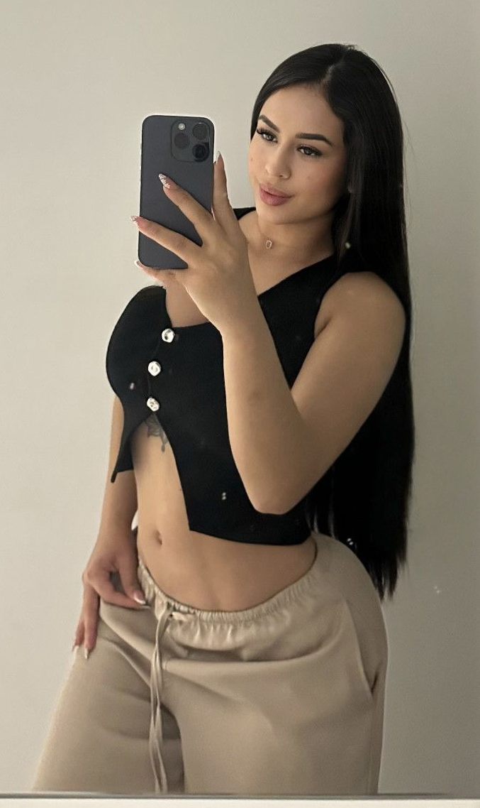 671308477 | YULIETH | Chica