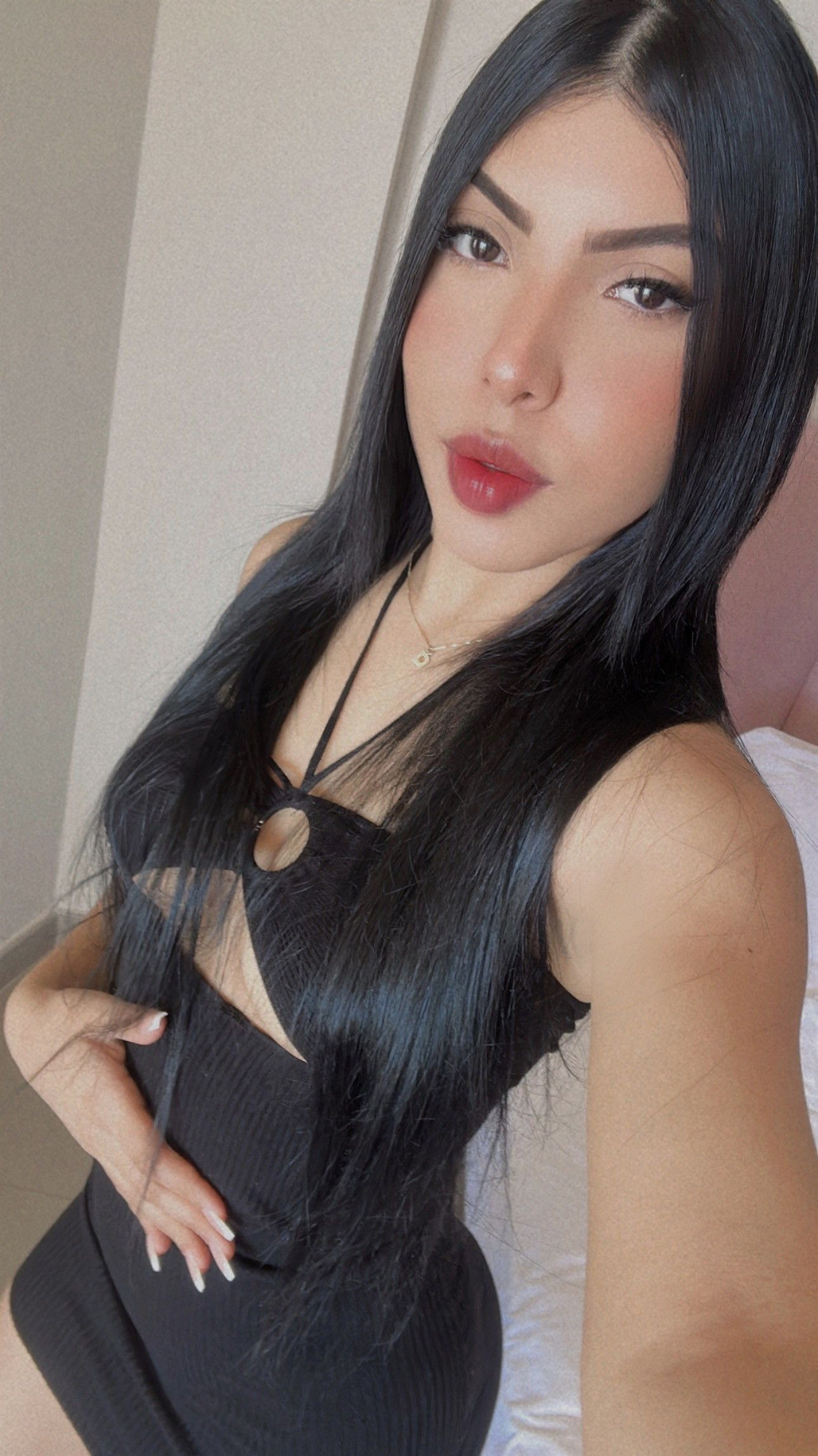 632105007 | KEY | Chica