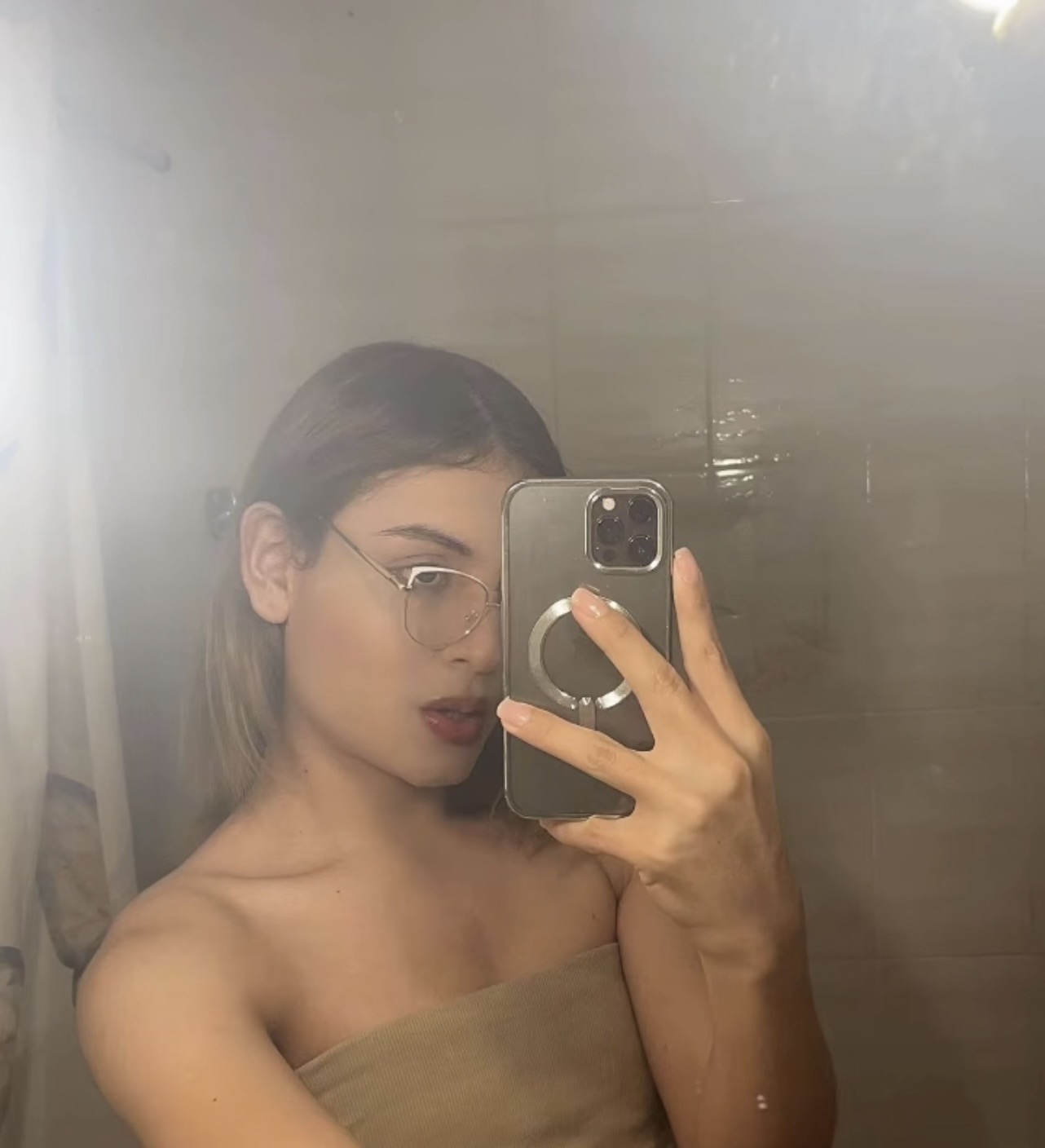 677121967 | EMMA | Transexual