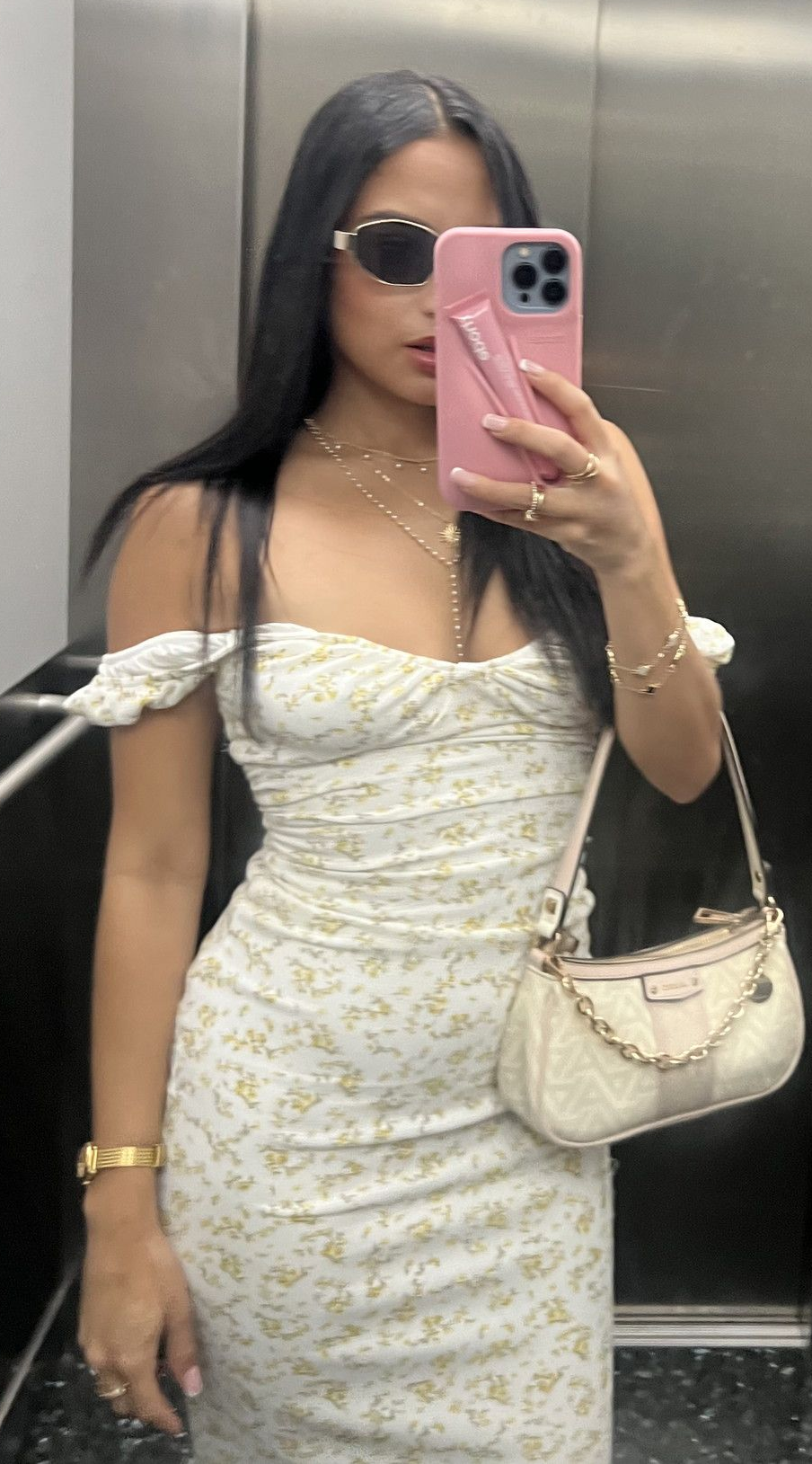 612207503 | ISA | Chica