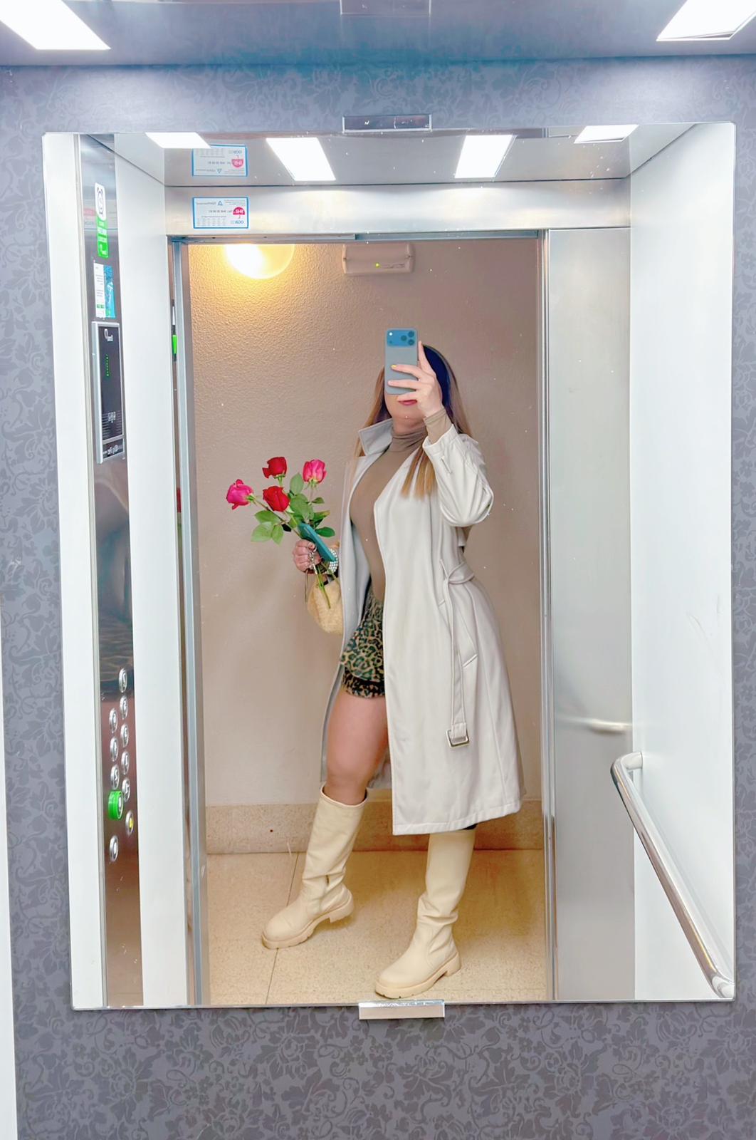 604100219 | ARI | Transexual