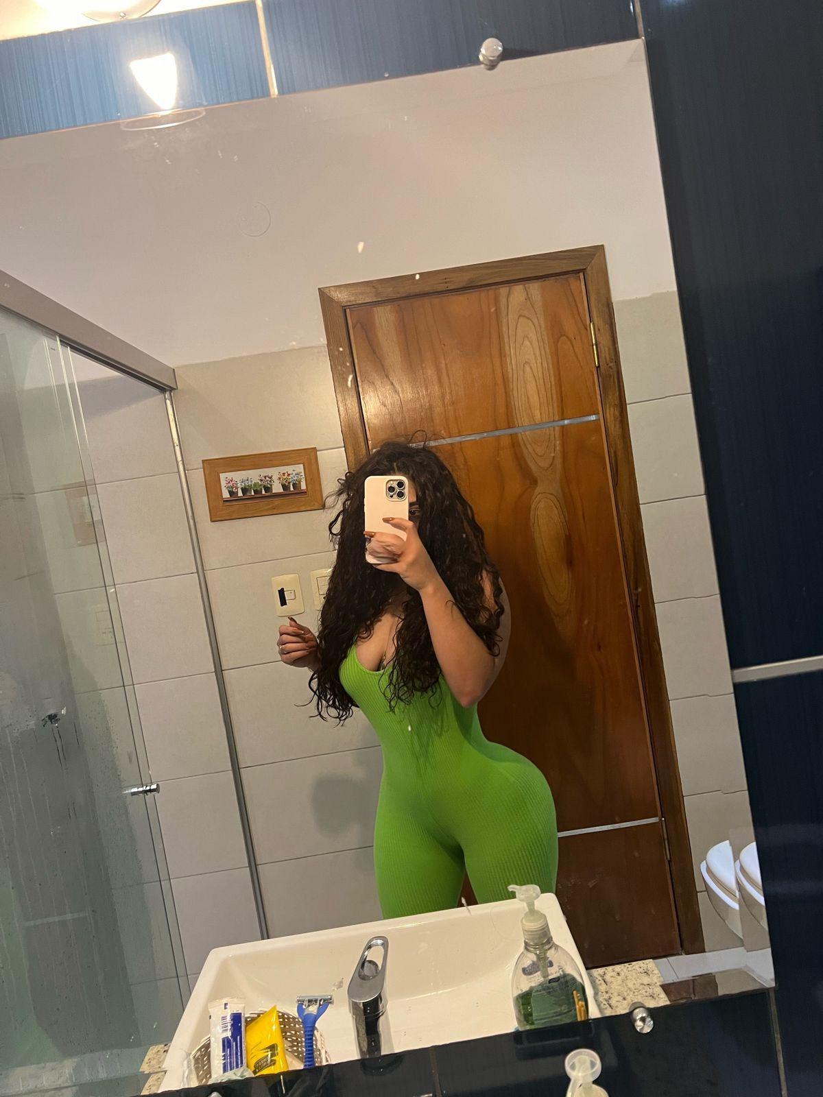 643622040 | IVANNA | Chica