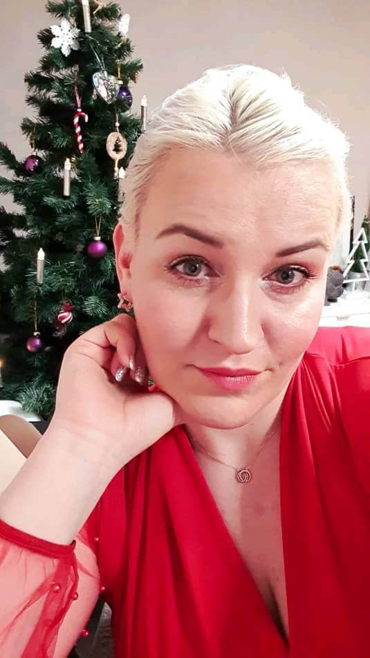 628422860 | ANAIS | Chica