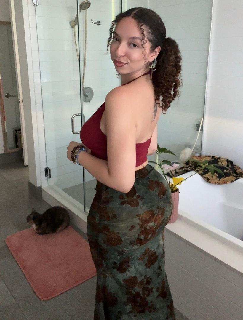 679785913 | LUANA | Chica