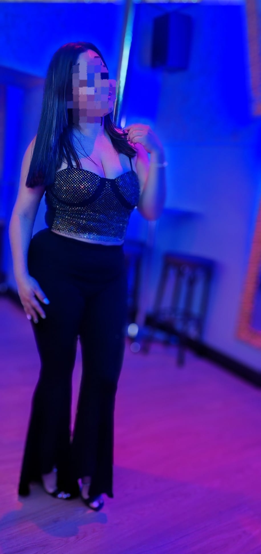 687043785 | ZOFIA | Chica