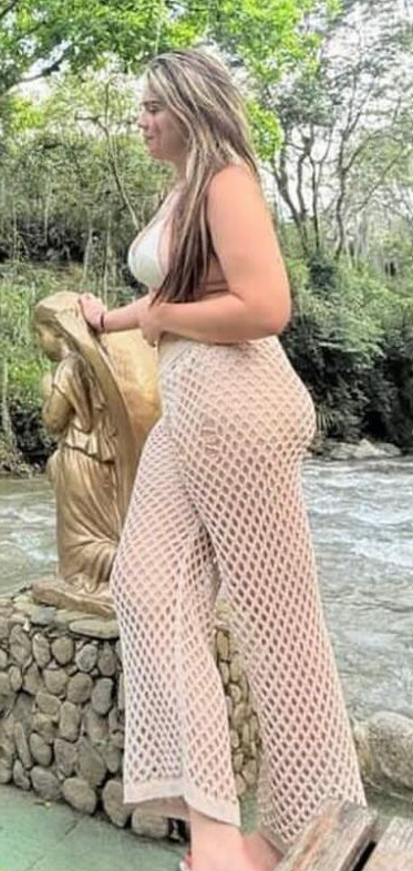 662033320 | LAURA | Chica