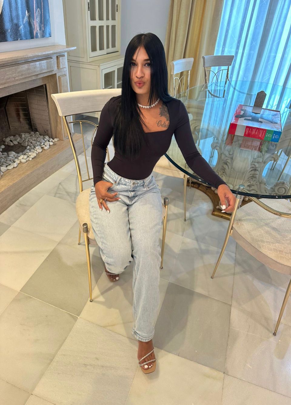 671134267 | LAURA | Chica