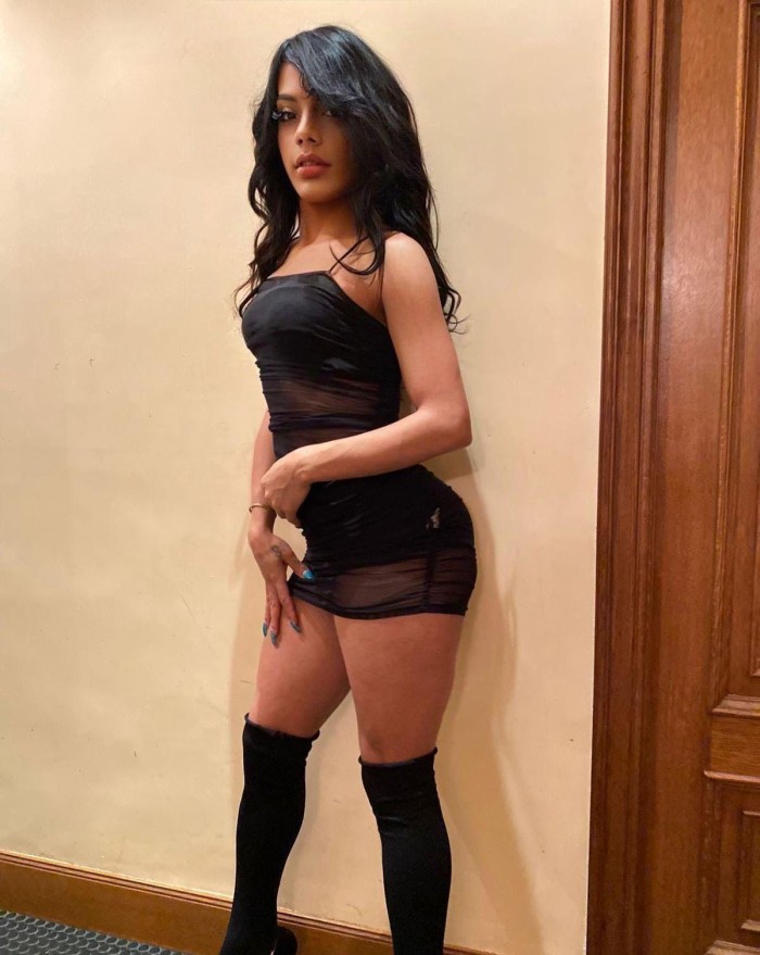 678674266 | LAYSA | Transexual