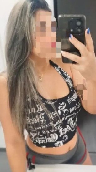 603206887 | VIVI | Chica