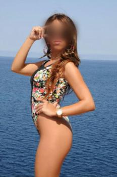 Puta en Coruña - 670210700