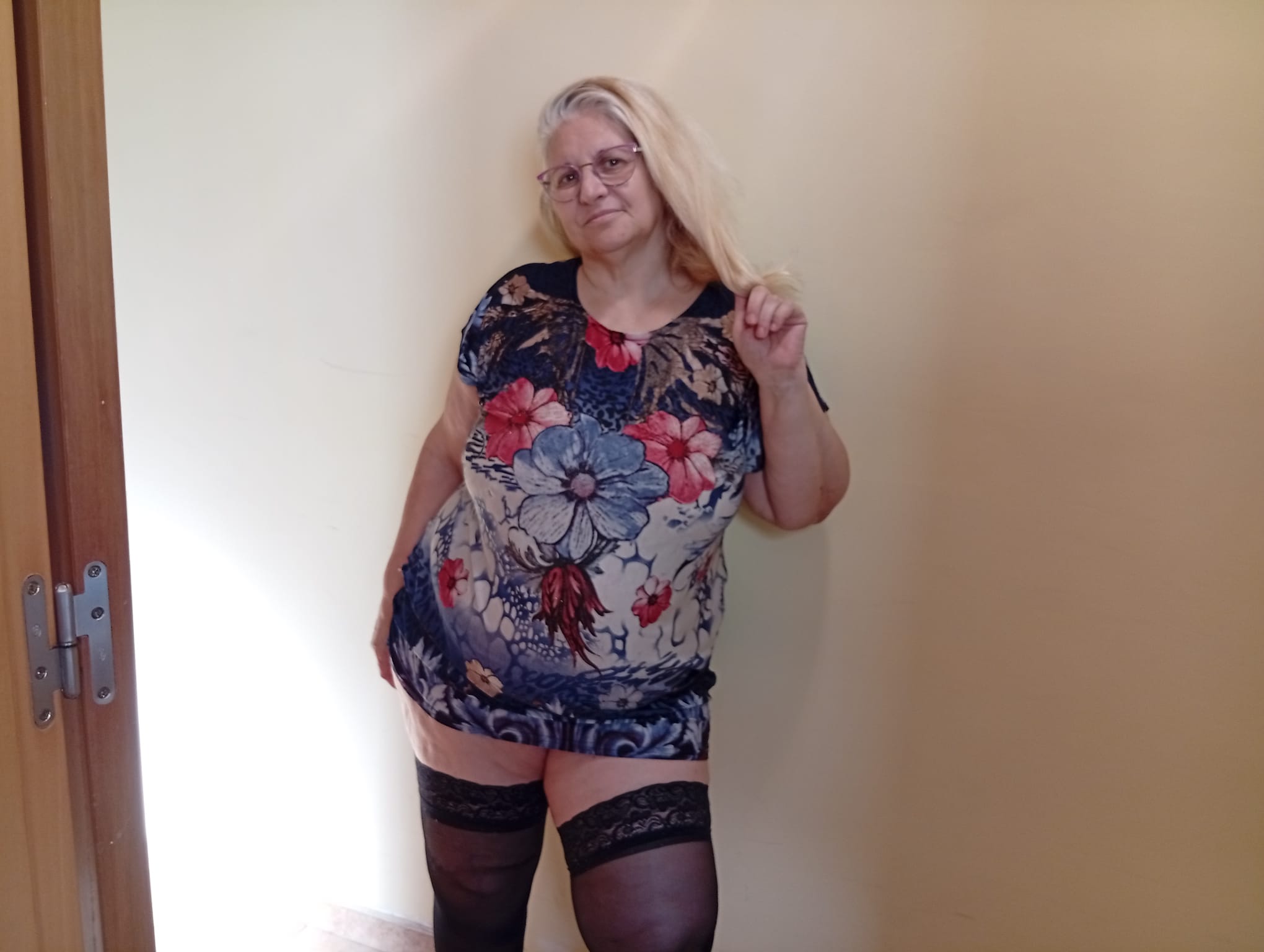 677019711 | MONTSE | Chica