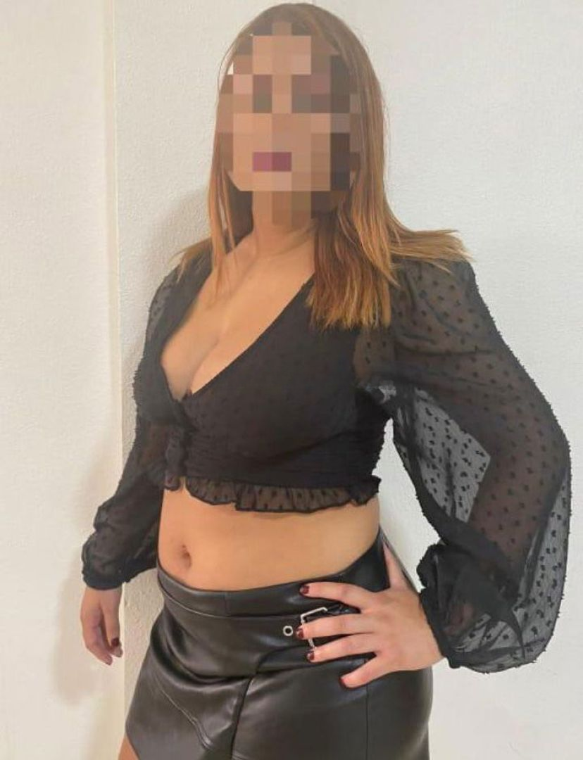 622595704 | DANIELA | Chica