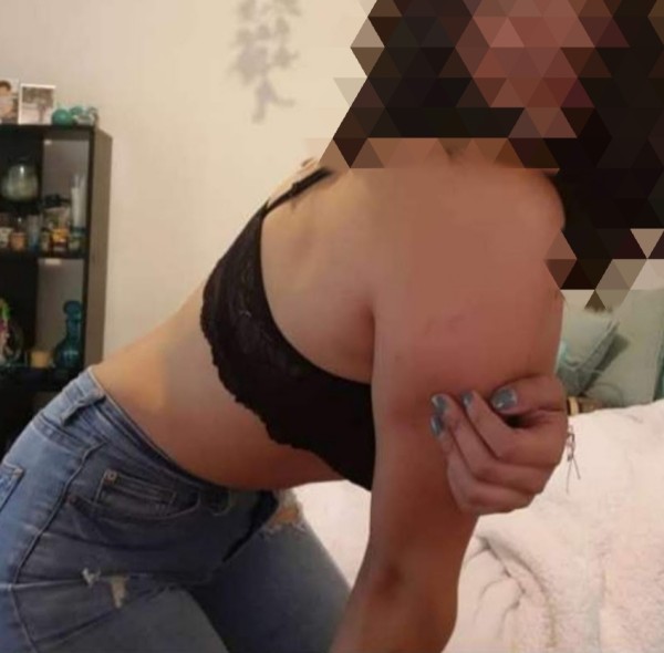 614829322 | ANDREA | Chica