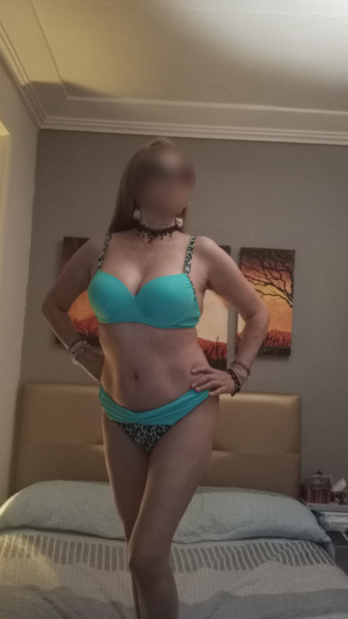 658581761 | LAURA | Chica