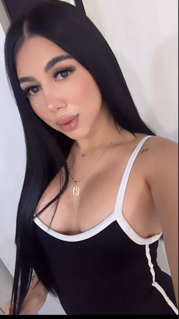 603196794 | CLOE | Chica