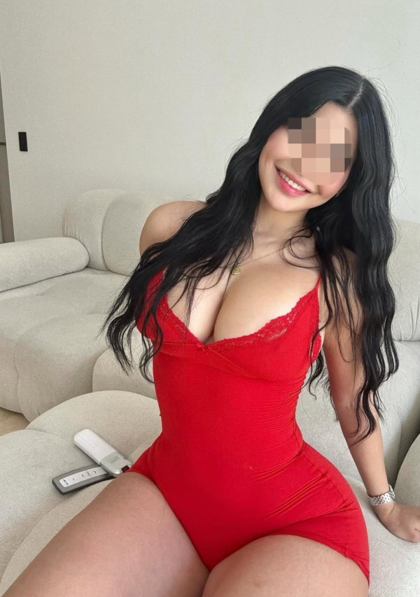 663462885 | CRISTAL | Chica