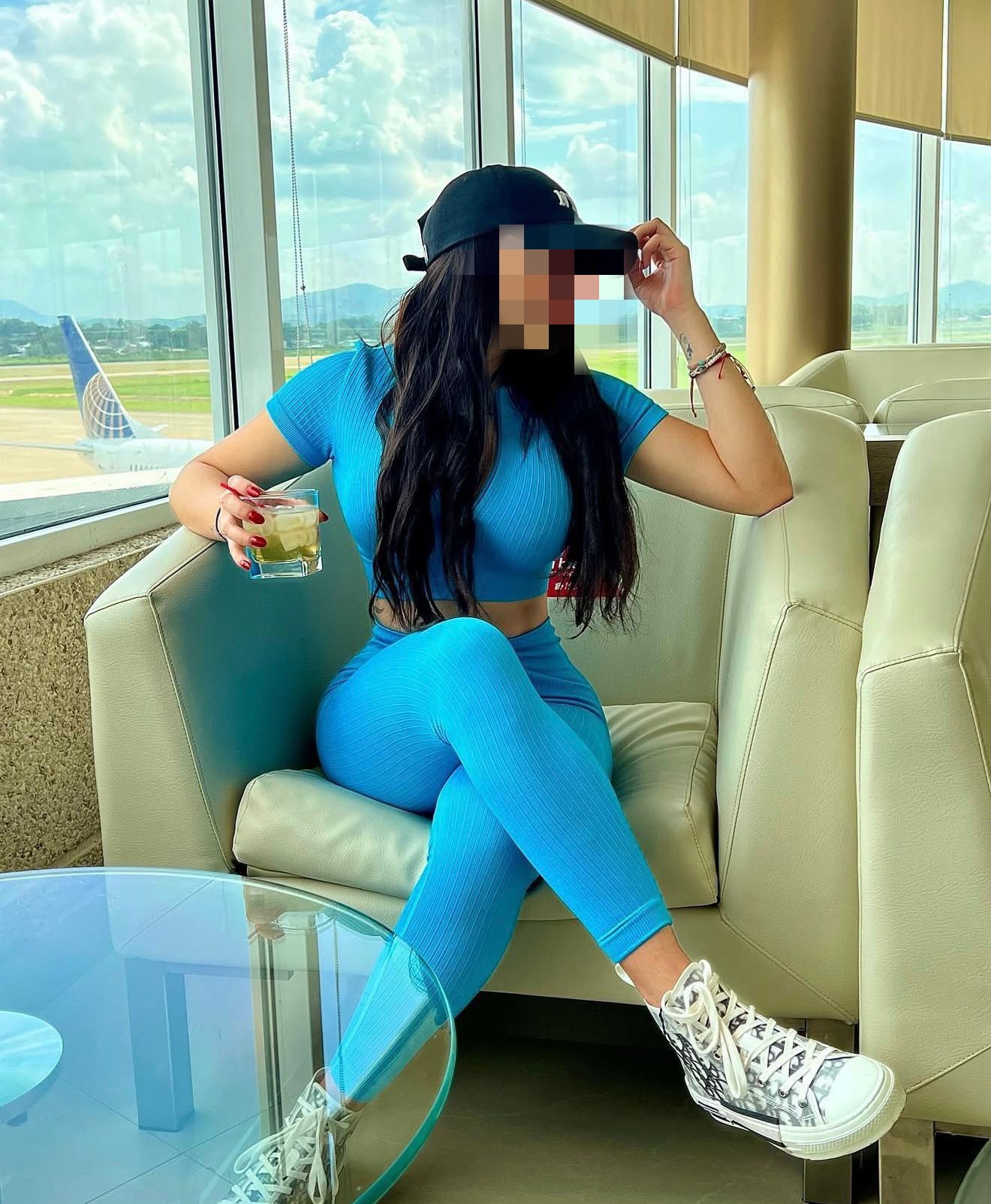 627114131 | LAURA | Chica