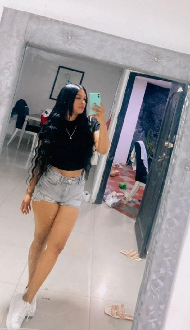 611310598 | DAYANA | Chica