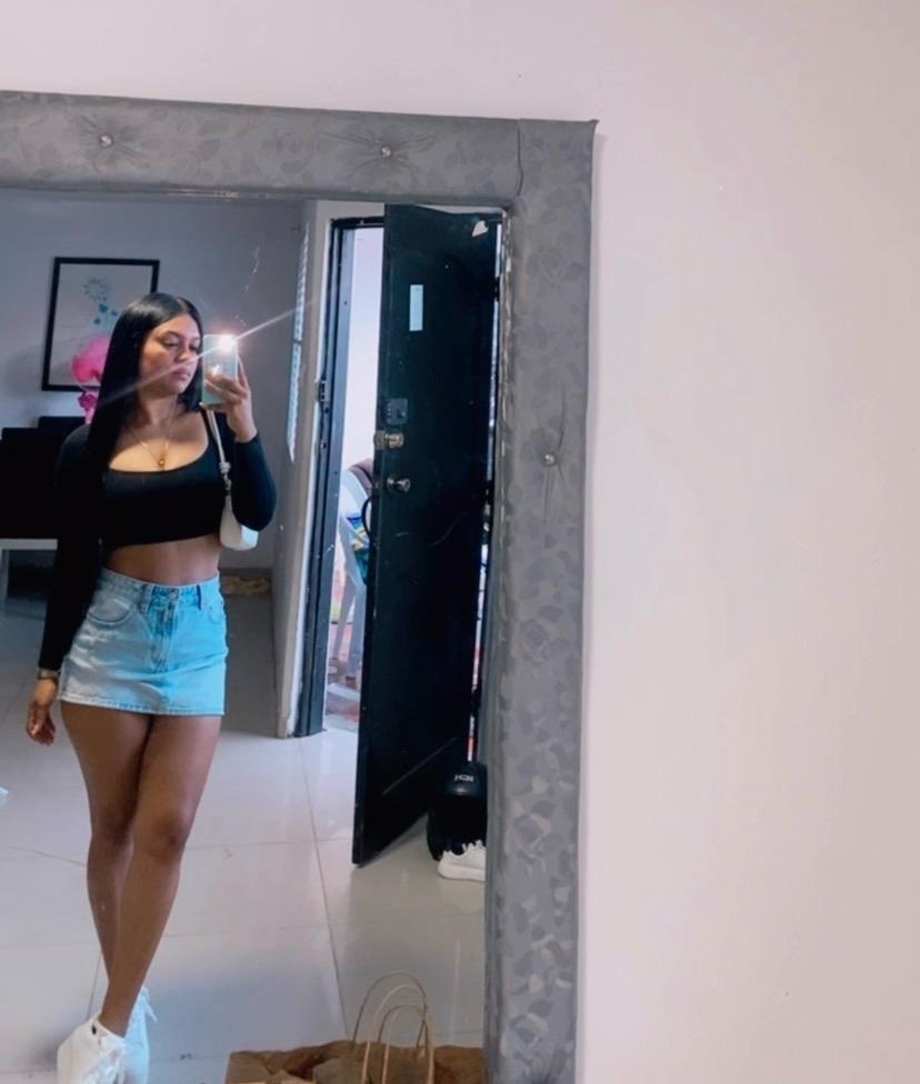 611310598 | DAYANA | Chica