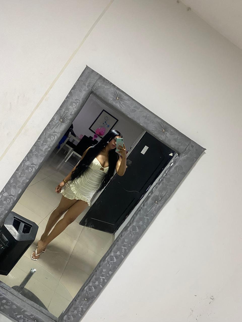 611310598 | DAYANA | Chica