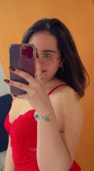 618377253 | SHARON | Chica