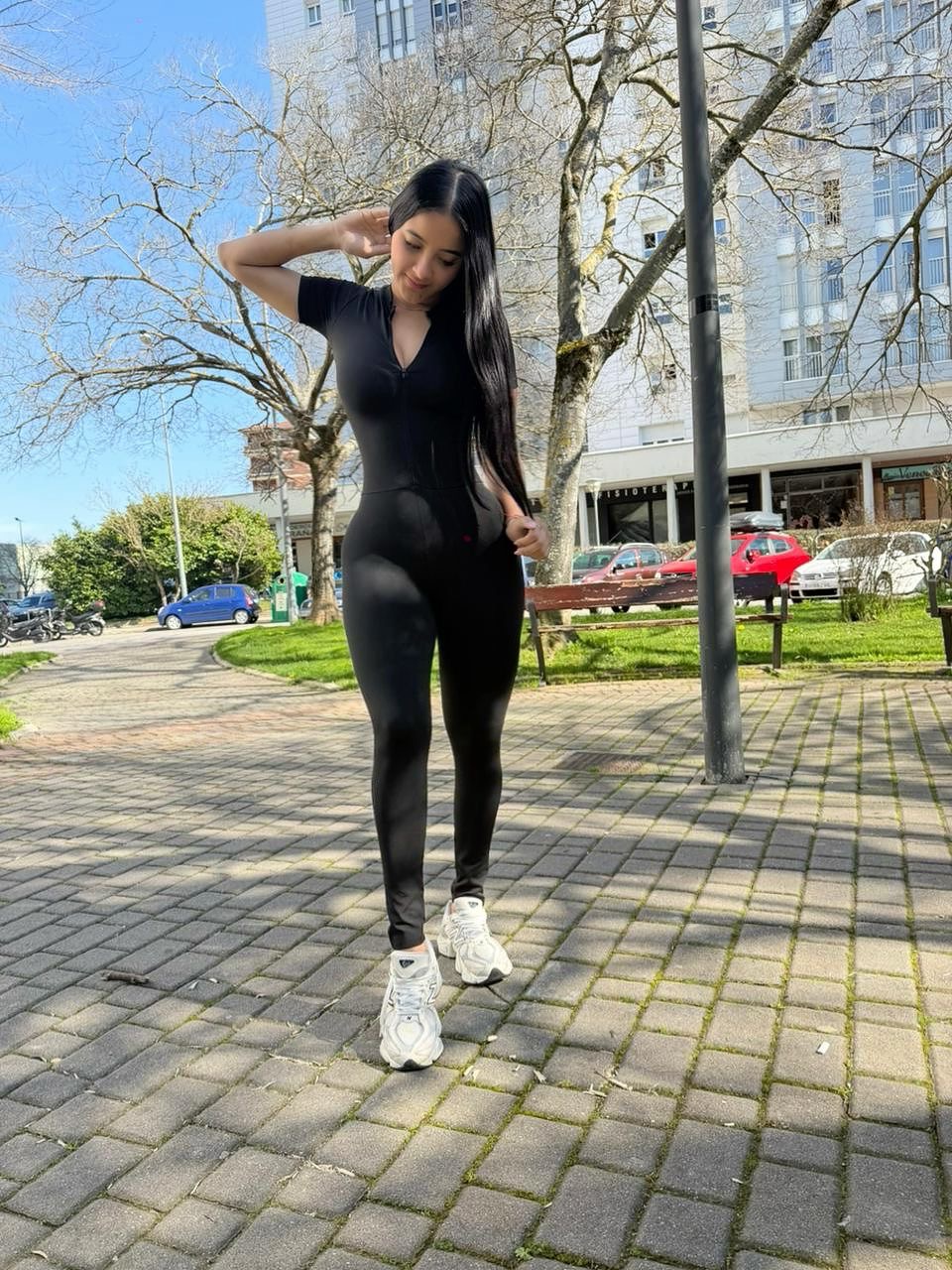 643114028 | KATY | Chica