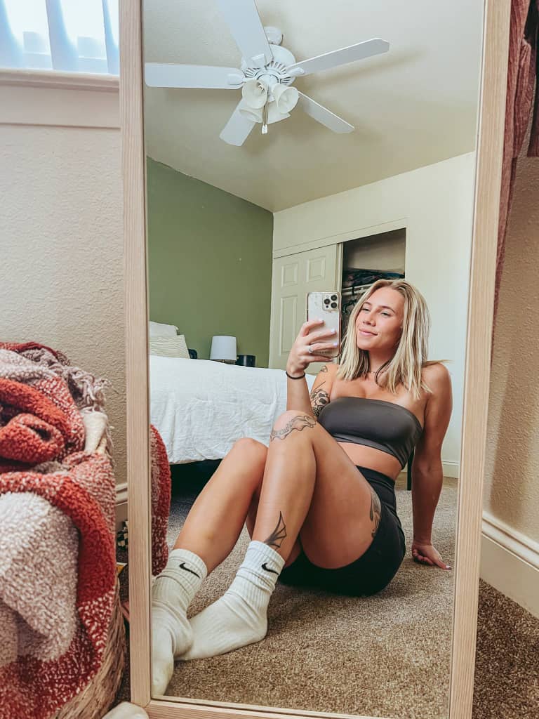 603204826 | FLORENCE | Chica