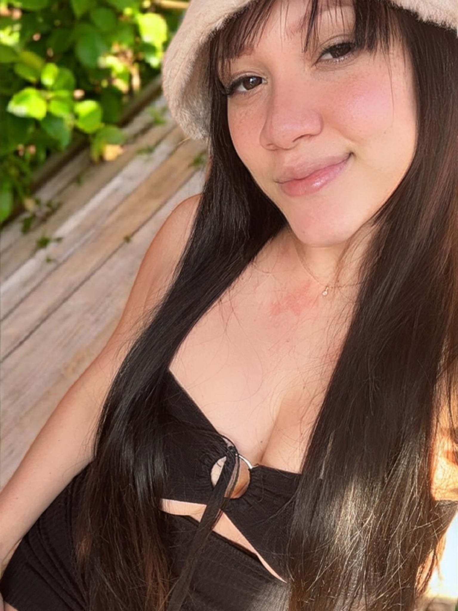 679637913 | BRENDA | Puta
