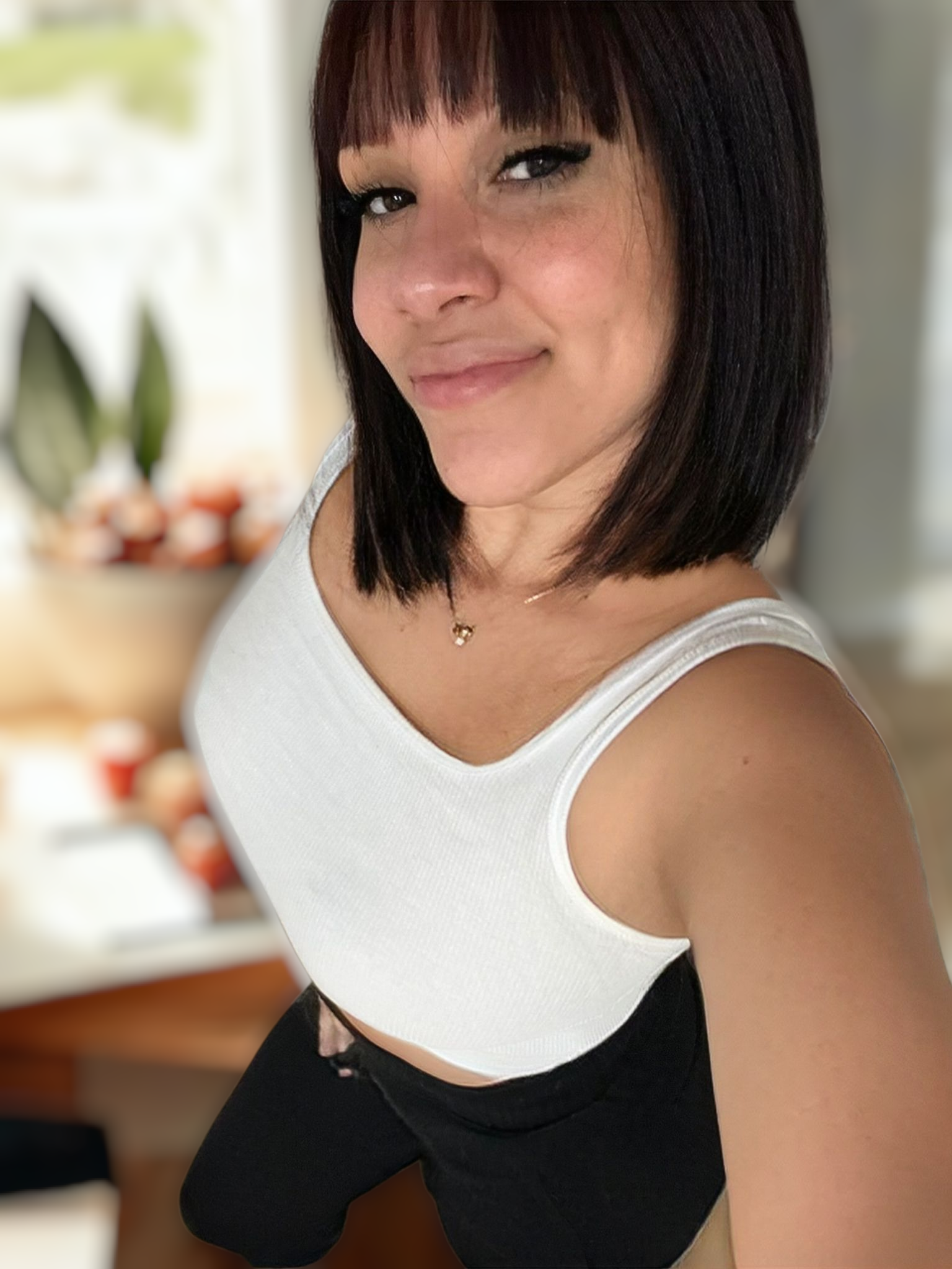 679637913 | BRENDA | Puta