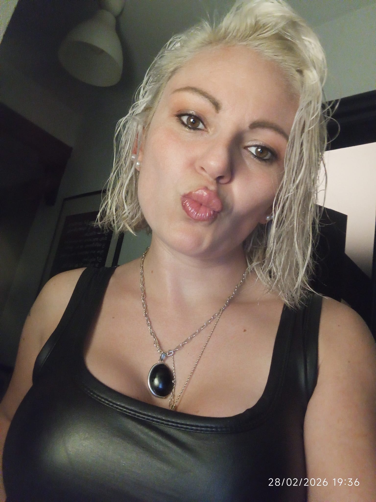 692826809 | AMBAR/ARGENTINA | Chica