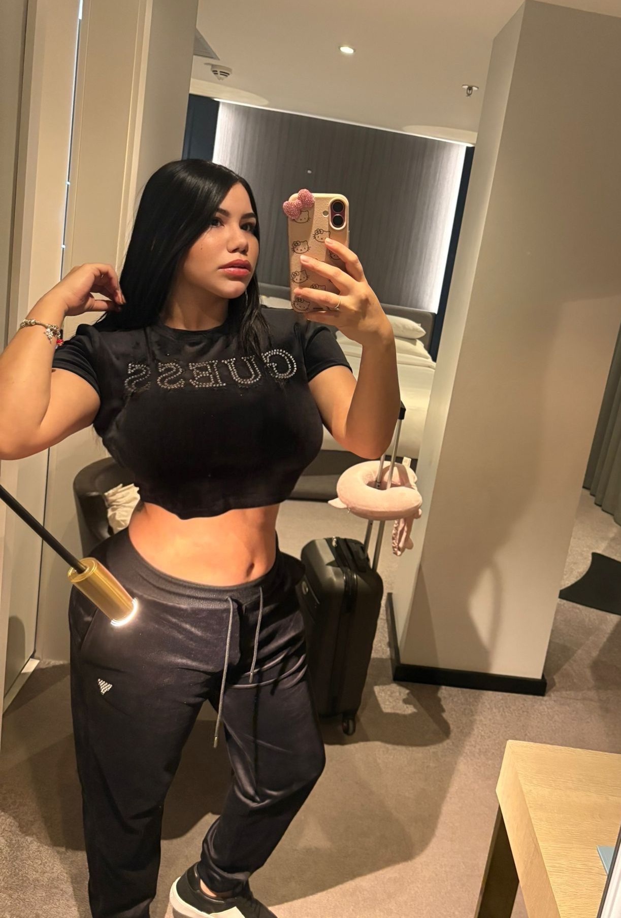 624948947 | ALEJANDRA | Chica