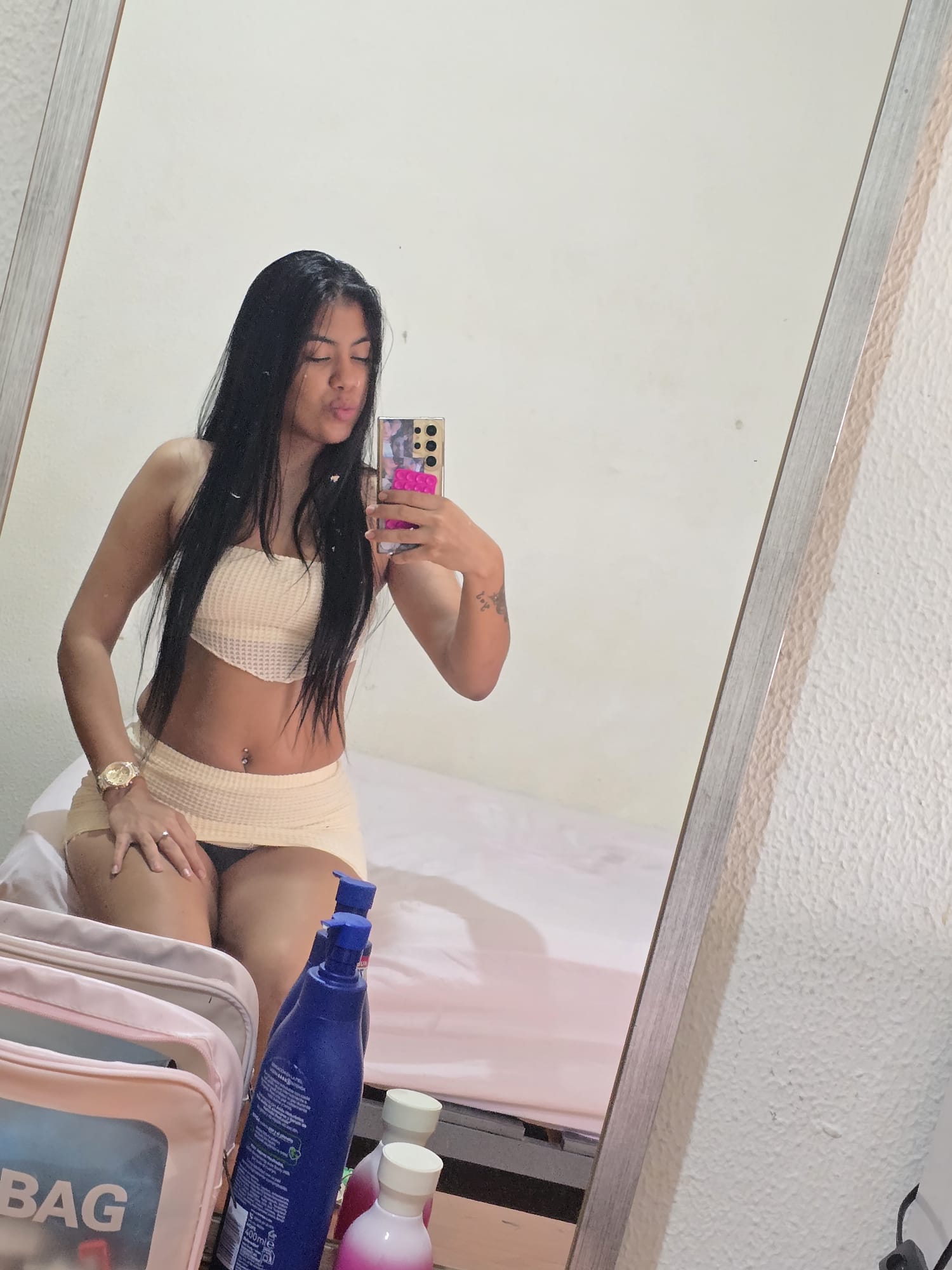 641611690 | CAMILA | Chica