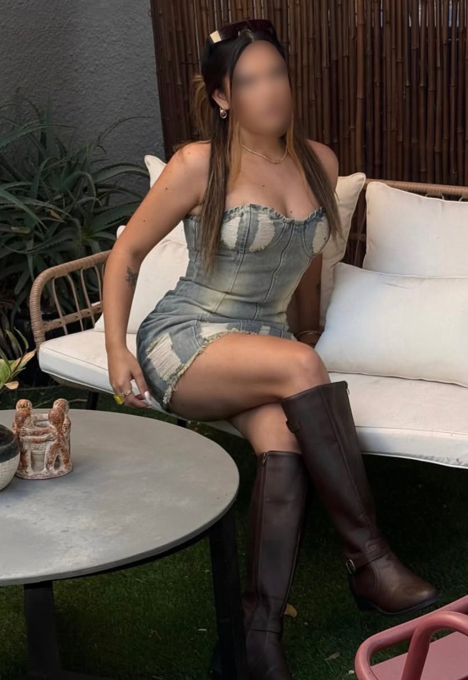 632005636 | LUNA | Chica