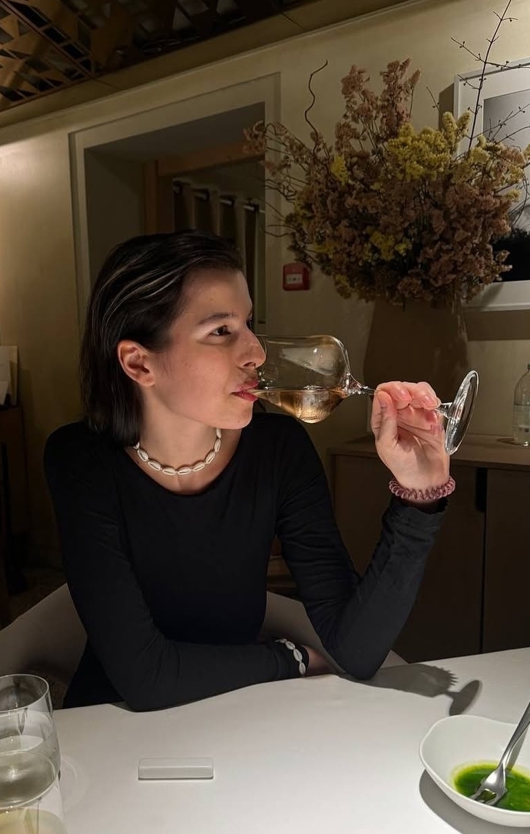 683149881 | JESSY ANNA | Chica