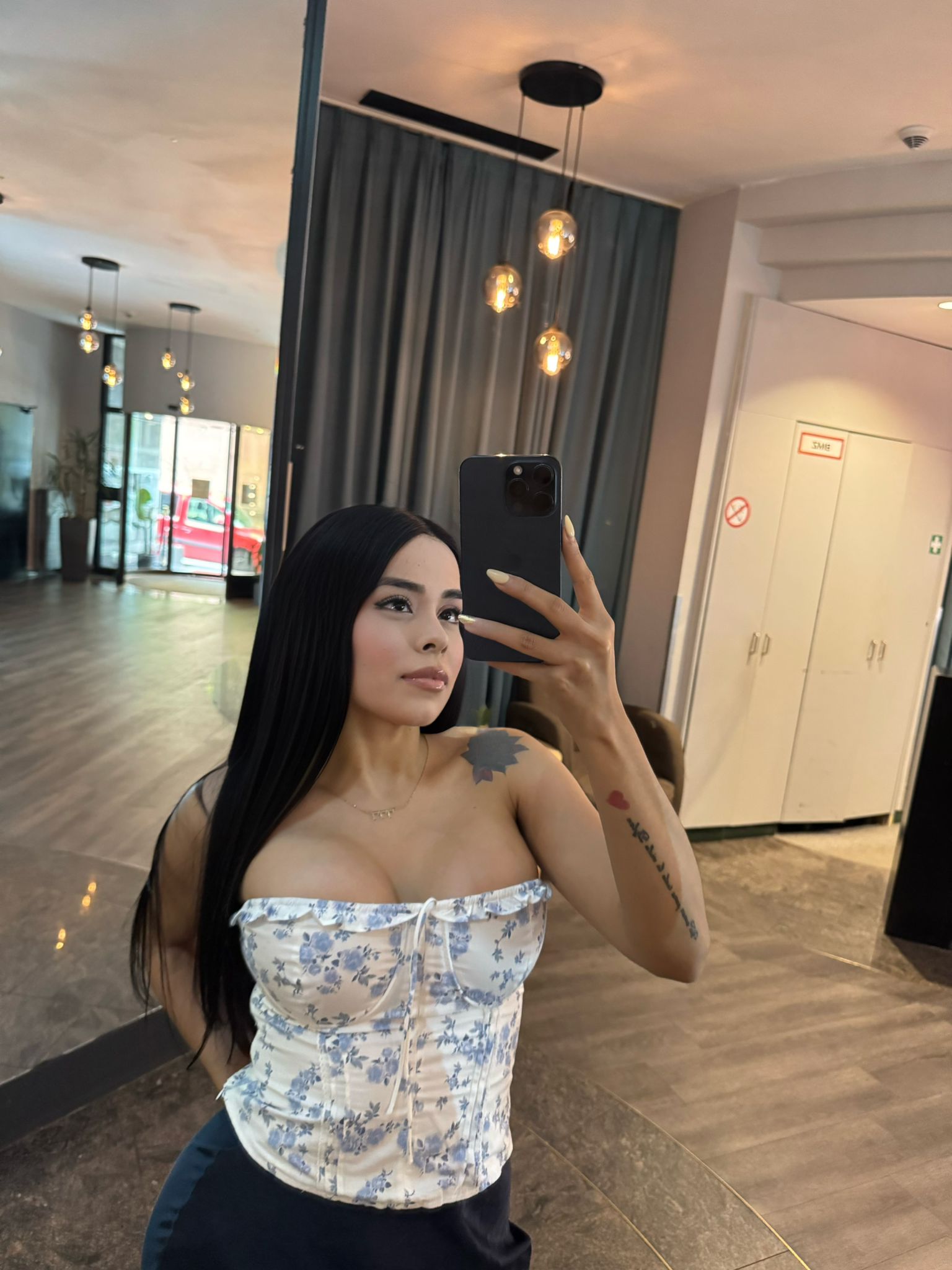 687670225 | ISABELLA | Chica