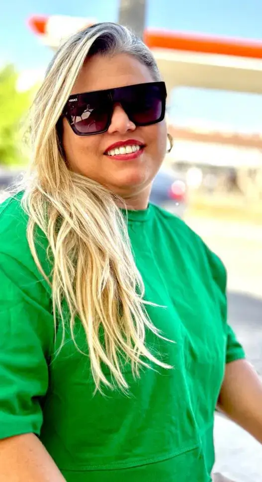641937403 | KATIA | Chica