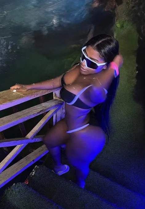666305275 | CANDY | Escort