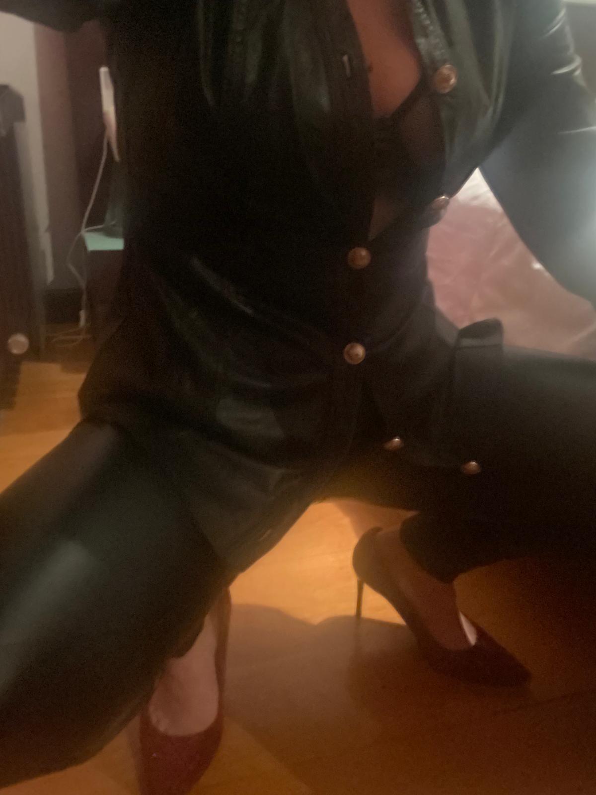 611288078 | CLAUDIA | Chica