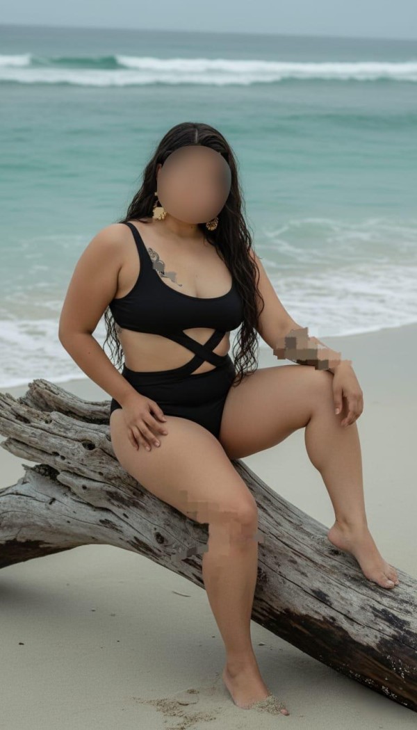 663194829 | PALOMA | Chica