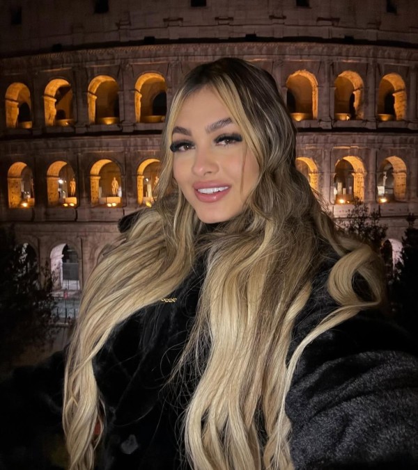 611331077 | SONIA | Chica