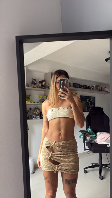 681034577 | MARIE | Chica