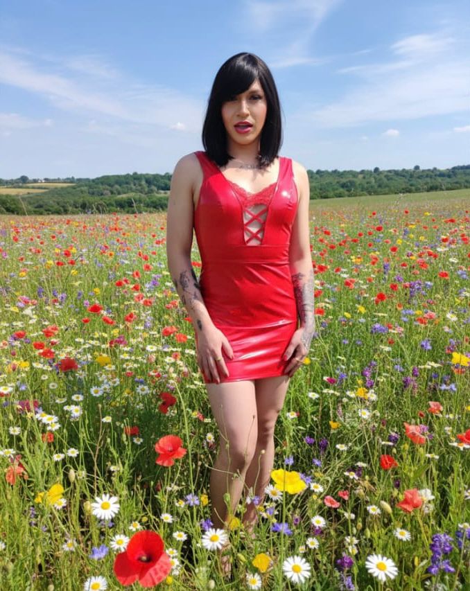 641369362 | PAOLA | Transexual